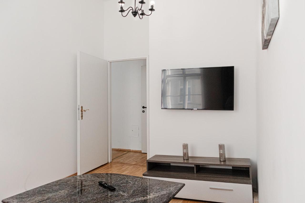 Central Belvedere 3Br Shared Apartment - 12 Min From City Center เวียนนา ภายนอก รูปภาพ